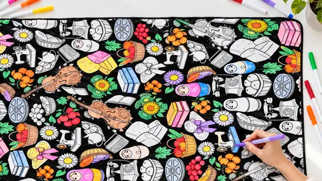 Cobija para colorear pintada a medias con plumones, para ilustrar «Plumones para tela permanentes: el dibujo se queda»